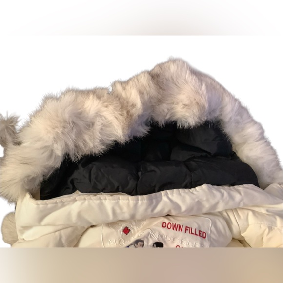 Moose Knuckles Debbie Down Bomber Jacket Women’s Size M White Fur Pom Pom - Picture 5 of 16